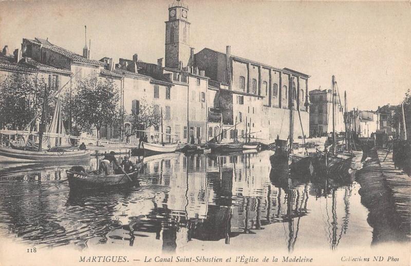 Carte postale ancienne Martigues - Le Canal Saint Sebastien à Martigues
