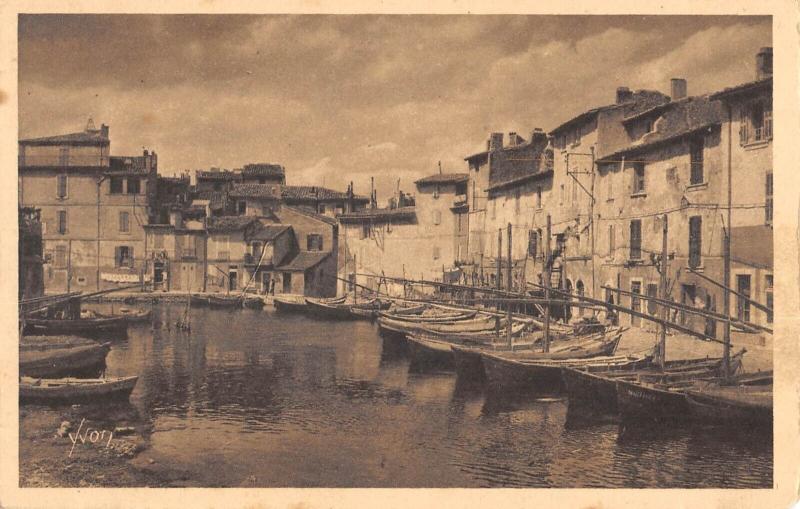 Carte postale ancienne Les Martigues - Un Coin De Venise Provencale à Martigues