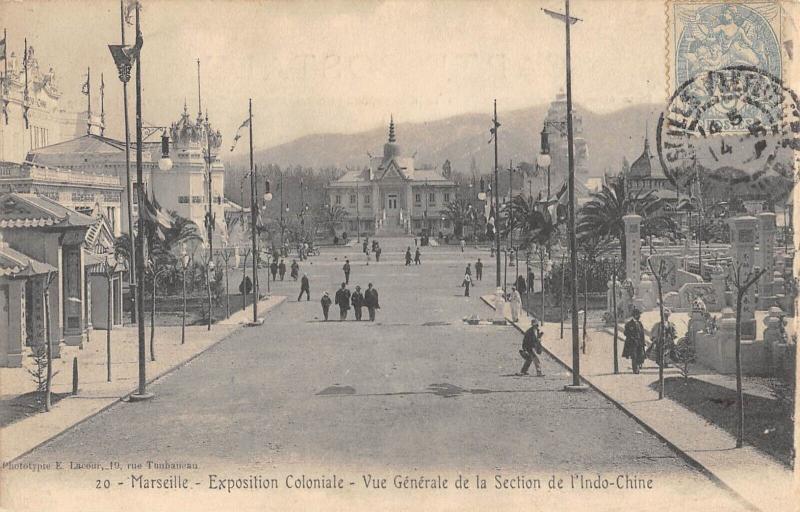 Carte postale ancienne Marseille - Exposition Coloniale - Vue Generale De La Section De L'Indoch à Marseille