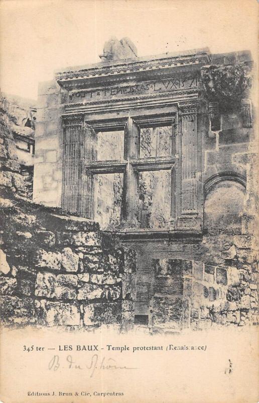 Carte postale ancienne Les Baux - Temple Protestant