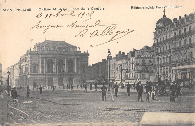 Carte postale ancienne Montpellier - Theatre Municipal - Place De La Comedie à Montpellier