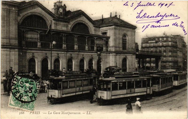 Carte postale ancienne La Gare de Montparnasse à Paris 6e