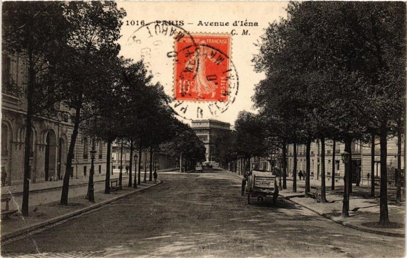 Carte postale ancienne Avenue d'Iéna à Paris 16e