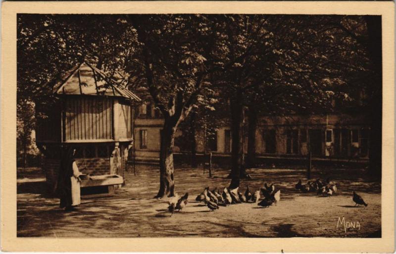 Carte postale ancienne Paris 13e - Maison des Augustines à Paris 13e