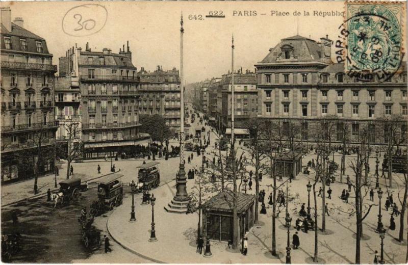 Carte postale ancienne Paris 11e - Place de la République à Paris 11e