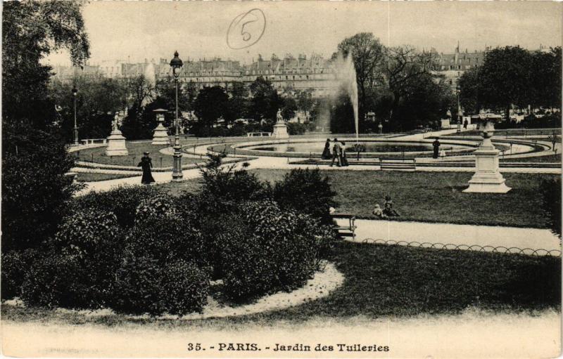 Carte postale ancienne Paris (1e) - Jardin des Tuleries à Paris 1er