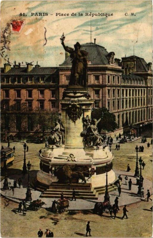 Carte postale ancienne Paris 11e - Place de la République à Paris 11e