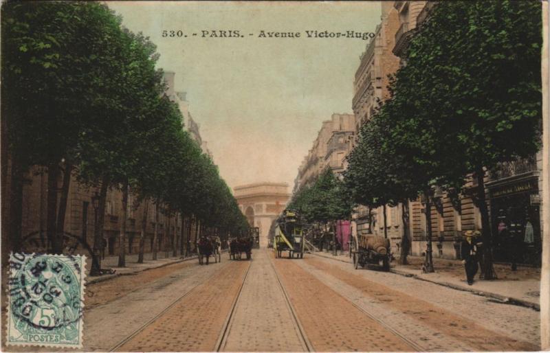 Carte postale ancienne Avenue Victor-Hugo à Paris 16e