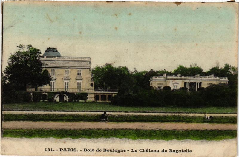 Carte postale ancienne Bois de Boulogne - Le Château de Bagatelle à Paris