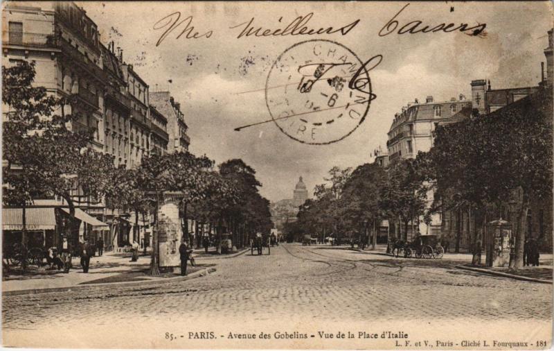 Carte postale ancienne Paris 5e - Avenue des Gobelins - Vue de la Place d'Italie à Paris 5e