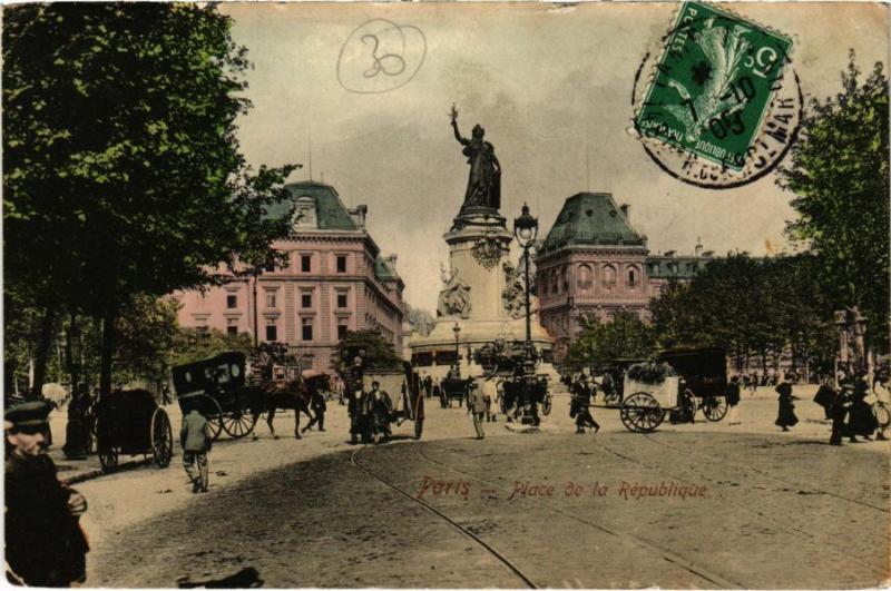 Carte postale ancienne Paris 11e - Place de la République à Paris 11e