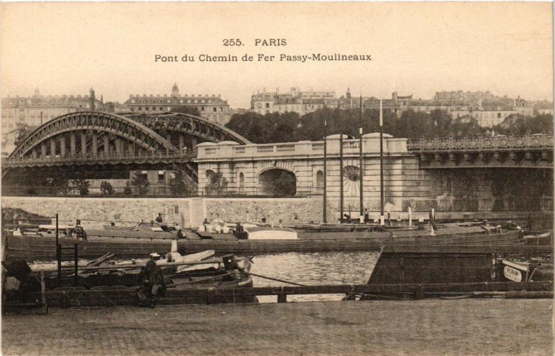 Carte postale ancienne Pont du Chemin de Fer Passy-Moulineaux à Paris 15e