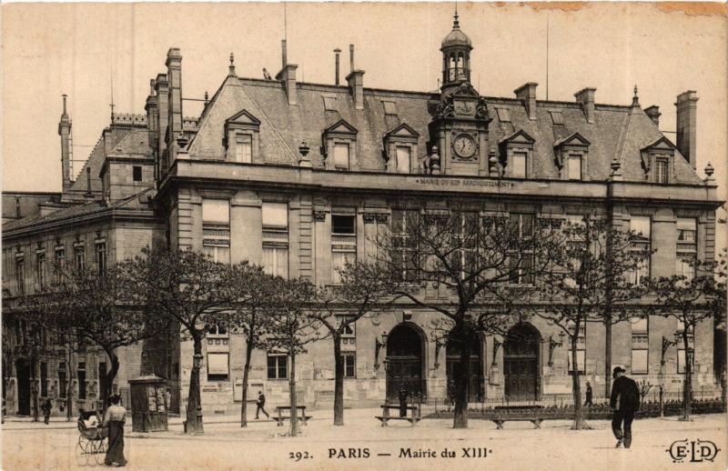 Carte postale ancienne Mairie du XIIIme à Paris 13e