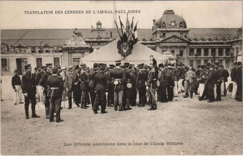 Carte postale ancienne Paris - Les Officiers Américains à Paris