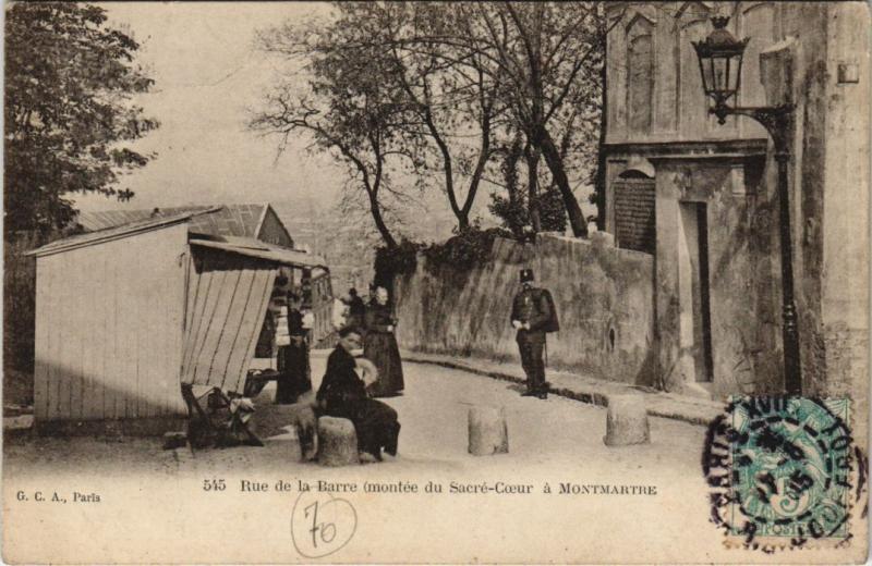 Carte postale ancienne Rue de la Barre - Montée du Sacré-Coeur à Montmartre à Paris 18e