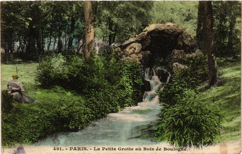 Carte postale ancienne La Petite Grotte au Bois de Boulogne à Paris