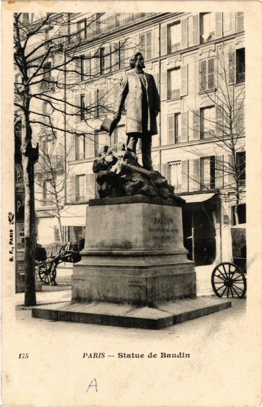 Carte postale ancienne Paris 11e Paris-Statue de Baudin à Paris 11e