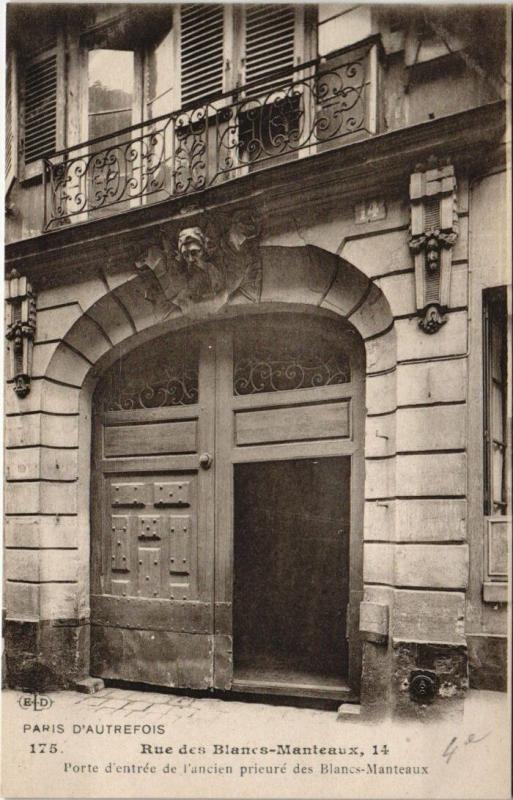 Carte postale ancienne Paris 4e - Rue des Blancs-Manteaux à Paris 4e