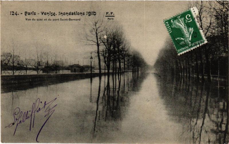 Carte postale ancienne Paris 5e-Venise-Inondation 1910 à Paris 5e