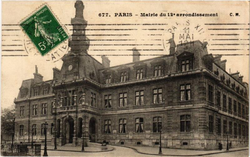 Carte postale ancienne Mairie du XIIe arrondissement à Paris 12e