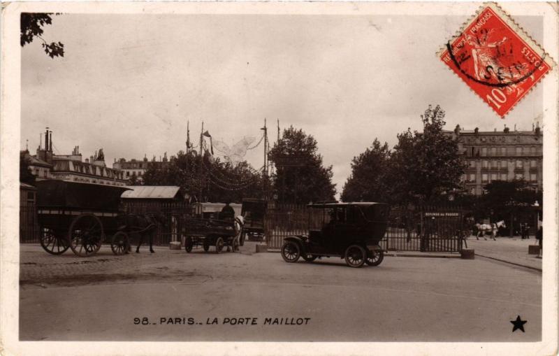 Carte postale ancienne La Porte Maillot à Paris 16e