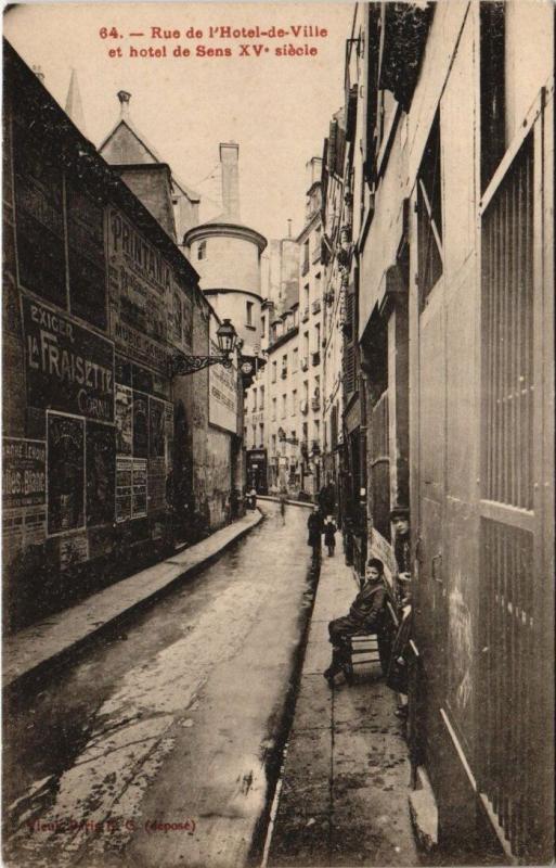 Carte postale ancienne Paris 4e - Rue de l'Hotel-de-Ville à Paris 4e