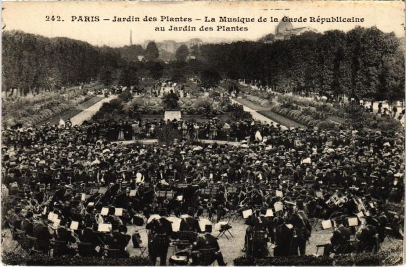 Carte postale ancienne Paris - Grande Republicaine à Paris