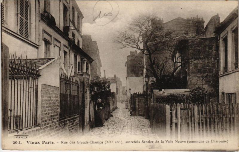 Carte postale ancienne Rue des Grands-Champs - Autrefois Sentier de la Voie Neuve à Paris 20e