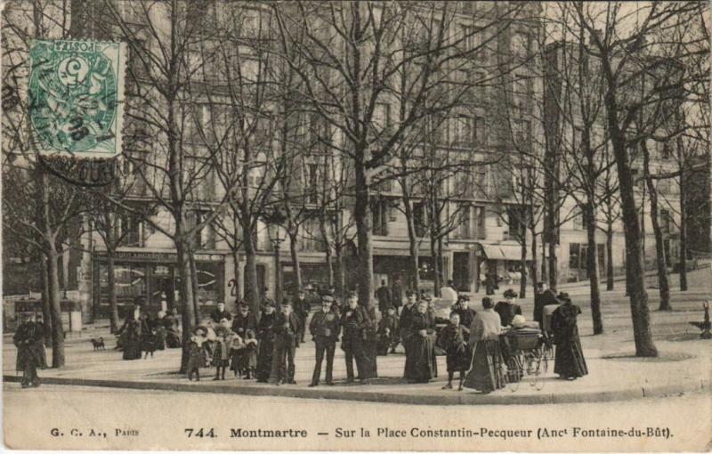 Carte postale ancienne Montmartre - Sur la Place Constantin-Pecqueur à Paris 18e