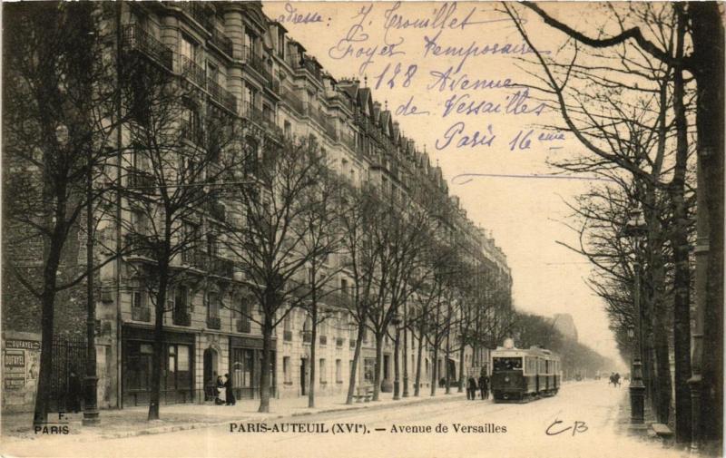Carte postale ancienne Auteuil - Avenue de Versailles à Paris 16e