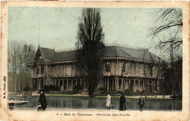Carte postale ancienne Paris 12e-Bois de Vincennes-Pavillon des Foréts à Paris 12e