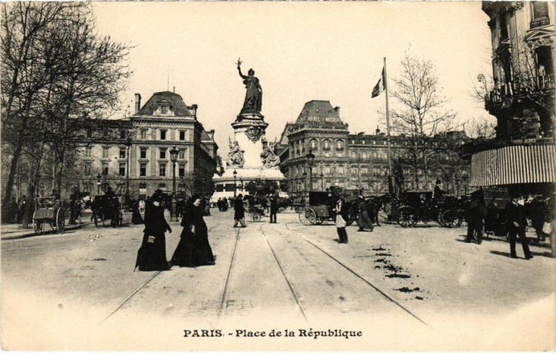 Carte postale ancienne Paris 3e - Place de la République à Paris 3e