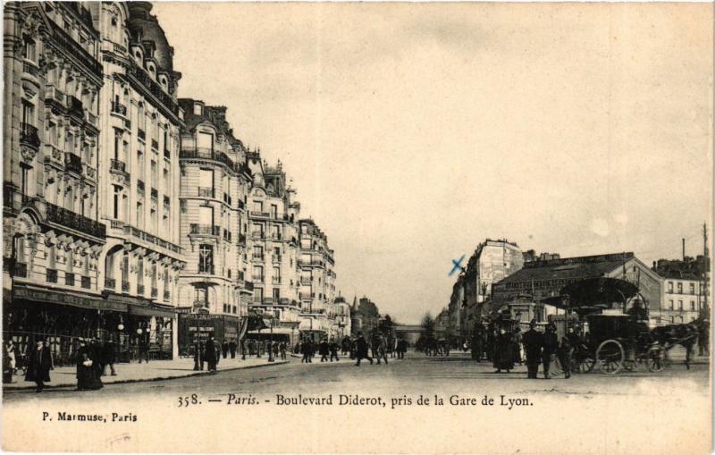 Carte postale ancienne Paris 12e-Boulevard Diderot à Paris 12e