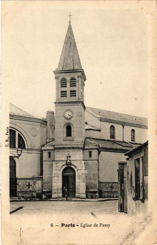 Carte postale ancienne Eglise de Passy à Paris 16e