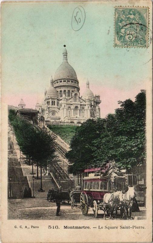 Carte postale ancienne Montmartre - Square Saint-Pierre à Paris 18e