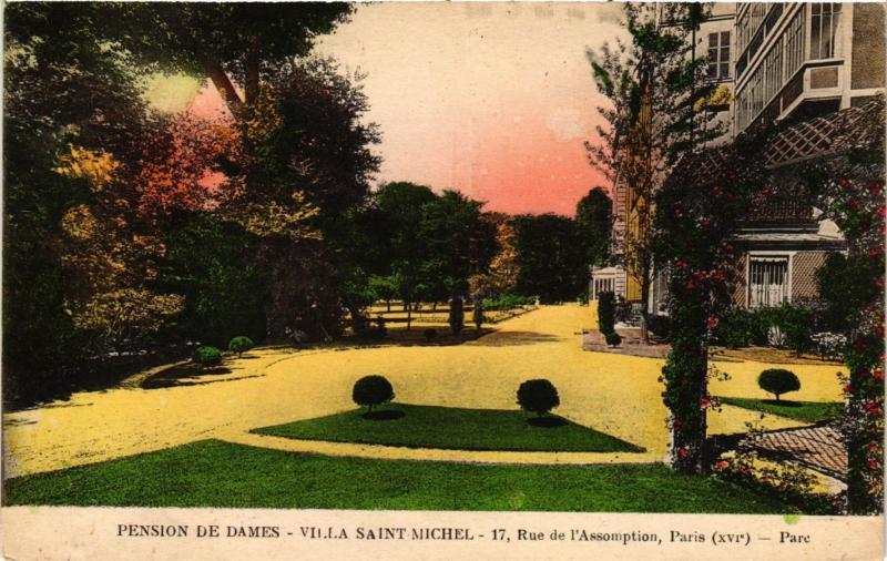 Carte postale ancienne Pension de Dames - Villa Saint-Michel - Rue de l'Assomption - Parc à Paris 16e