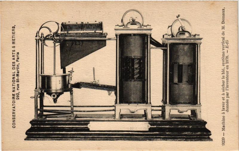 Carte postale ancienne Paris (3e) Cnam - Machine á laver et secher à Paris 3e