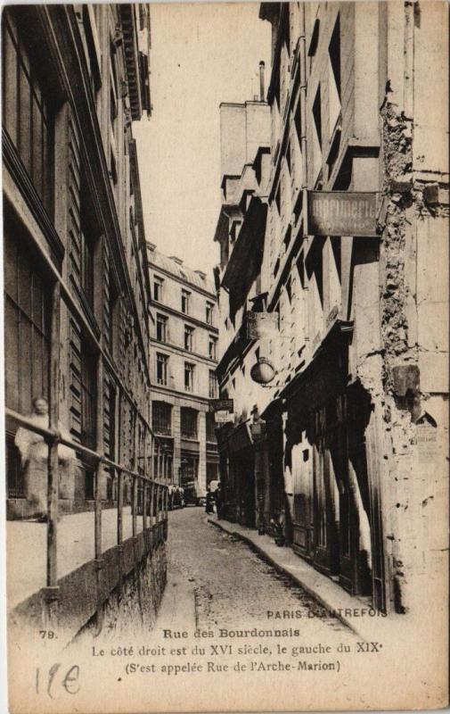 Carte postale ancienne Paris 4e - Rue des Bourdonnais à Paris 4e