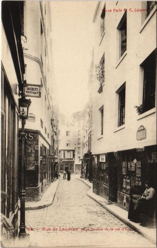 Carte postale ancienne Paris 5e - Rue de Lanneau à Paris 5e