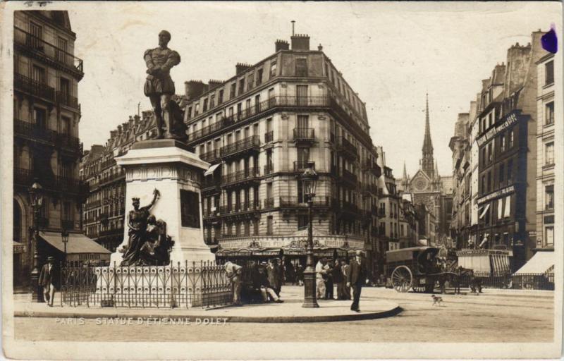 Carte postale ancienne Paris 5e - Statue d'étienne dolet à Paris 5e