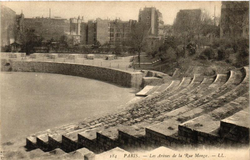 Carte postale ancienne Paris 5e-Les Arénes de la Rue Monge à Paris 5e
