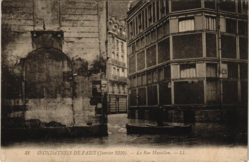 Carte postale ancienne Paris 4e - La Rue Massillon - Ll.31 à Paris 4e