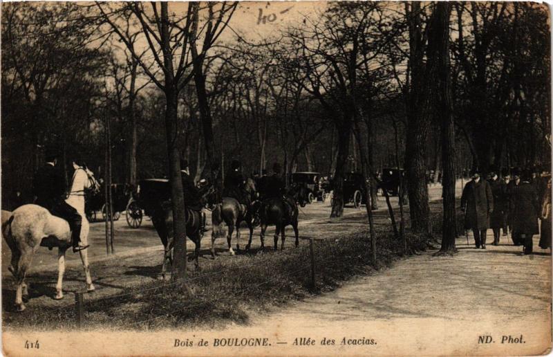 Carte postale ancienne Bois de Boulogne - Allée de Acacias à Paris 16e