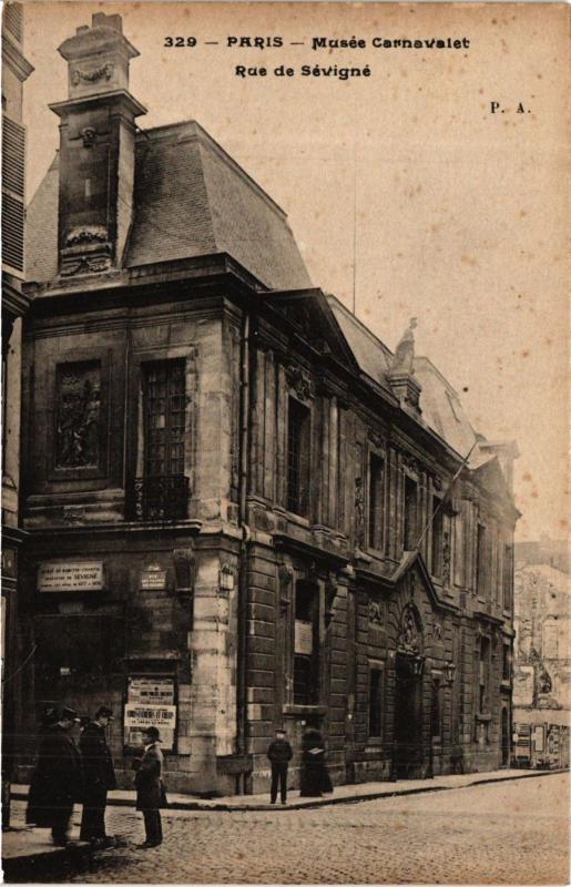 Carte postale ancienne Paris 3e Paris-Musée Carnavalet-Rue de Sévigné à Paris 3e
