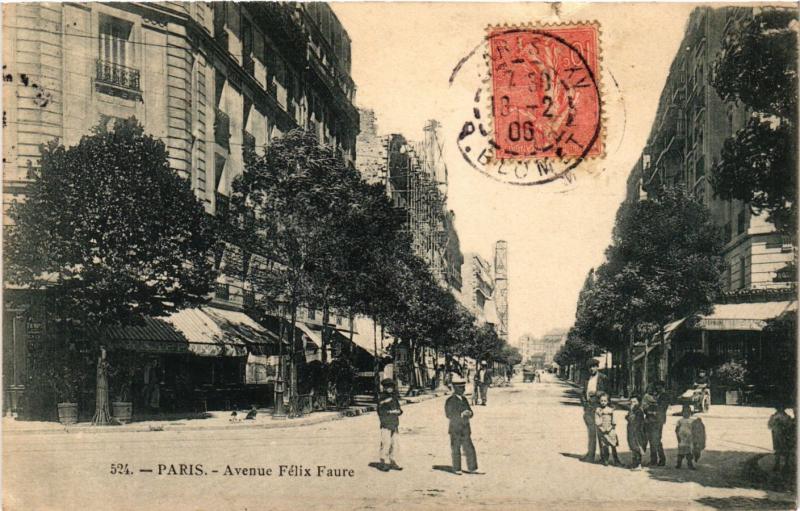Carte postale ancienne Avenue Félix Faure à Paris 15e
