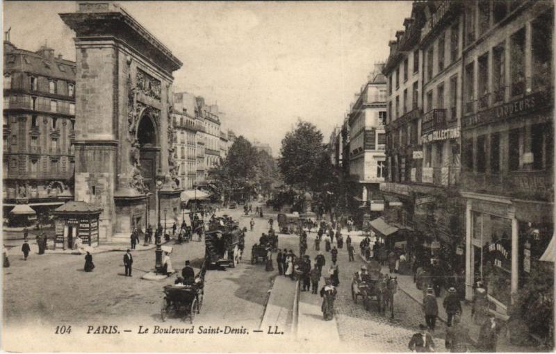Carte postale ancienne Paris - Le Boulevard Saint-Denis à Paris