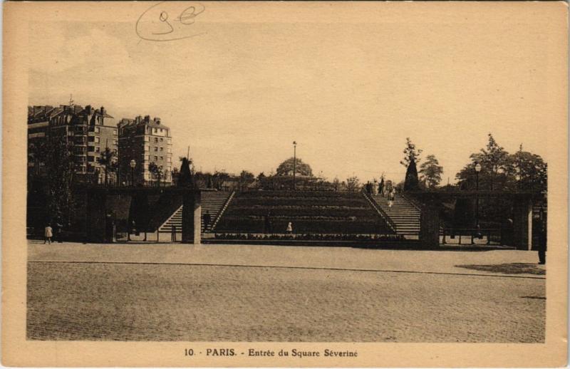 Carte postale ancienne Entrée du Square Séverine à Paris 20e