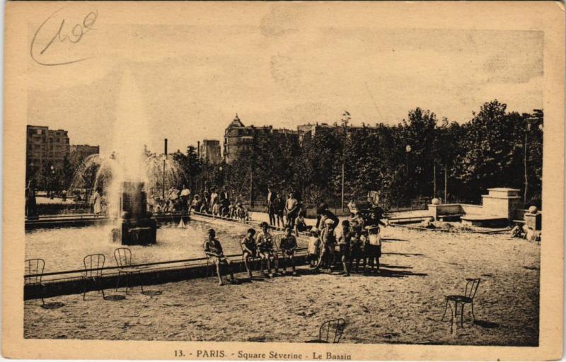 Carte postale ancienne Square Séverine - Le Bassin à Paris 20e
