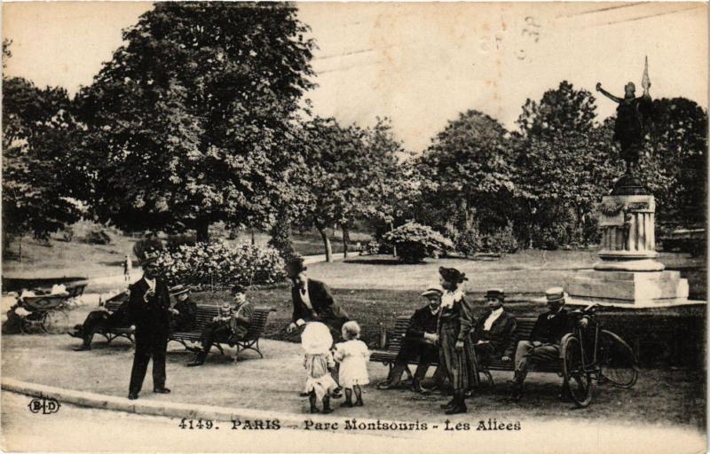 Carte postale ancienne Parc Montsouris - Les Allées à Paris 14e