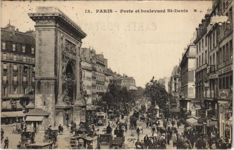 Carte postale ancienne Paris - Porte et boulevard Saint-Denis à Paris